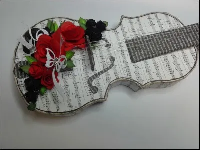 Les sanglots longs des violons de l'automne blessent mon coeur d'une langueur monotonne :