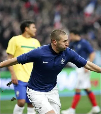 Quel a t le Score de la victoire de l'Equipe de France face  la Slection ukrainiene en juin dernier ? (Le meilleur match de la nouvelle quipe de Laurent blanc [ mes yeux : ) ])