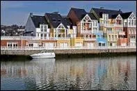 Quelle est cette ville qui accueille le Festival du film amricain ?