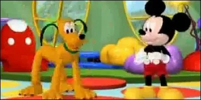 Dans "La Maison de Mickey", quel est le nom du chien de Mickey ?