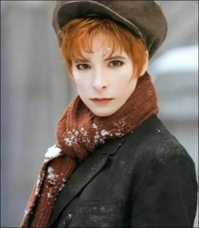 Mylne Farmer est vraiment...