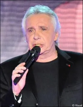 En 2004 Sardou a chant 'Les jours heureux les mauvais souvenirs, j'ai pris du plaisir, j'ai tout connu le meilleur et le pire, j'ai pris du plaisir'. Quel est le titre de cette chanson ?