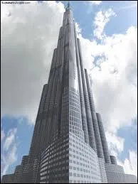 Quelle est la hauteur de Burj Dubai ?