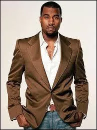 Comment s'appelle ce chanteur ?