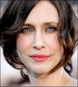 Ne en 1973, elle commence un peu  prendre de l'importance  Hollywood depuis son premier rle dans le film 'Esther' sorti en 2009 :