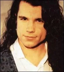 N en 1962, ce chanteur qubcois tait Gringoire dans la comdie musicale 'Notre-Dame de Paris' :