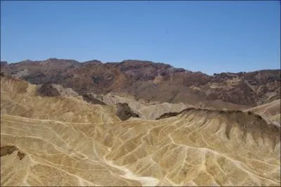 Dans quel tat amricain se trouve Death Valley ?