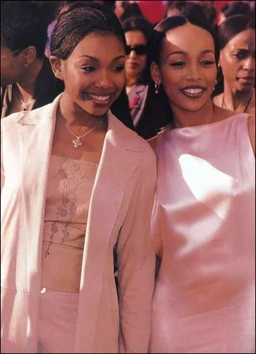 'The Boy Is Mine' est chant par Brandy et...