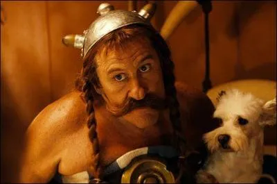 Qui interprte Oblix dans les 4 films de la saga ?