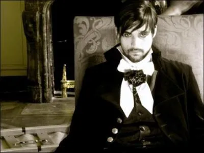 O vivait-il avant d'tre choisi pour une comdie musicale ?