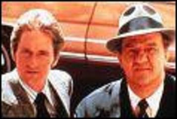 Dans quelle série, diffusée en France à partir de 1974, Karl Malden et Michael Douglas ont-ils joué ?