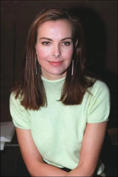 Carole Bouquet est Melina Havelock... James Bond est :