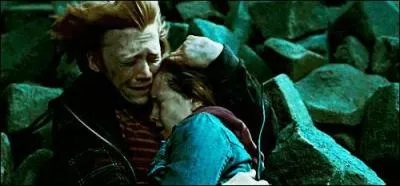 Dans quel lieu de Poudlard, Hermione et Ronald s'embrassent-ils pour la premire fois ? (film)
