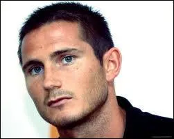 Qui est ce footballeur ?