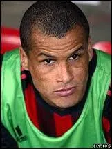 Qui est ce footballeur ?