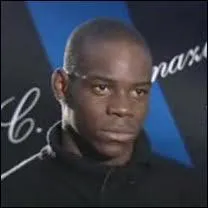 Qui est ce footballeur ?