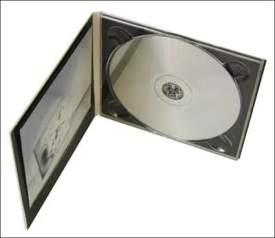 Comment s'appelle son 1er single ?