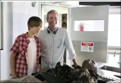 Dans quelle srie 'Les experts' a-t-il jou ?