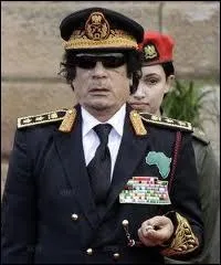 Depuis combien d'annes le colonel Kadhafi dirigeait-il la Lybie ?