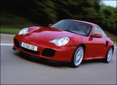 Quelle est la marque de cette voiture ?