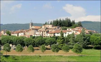 Comment s'appelle cette commune varoise ?