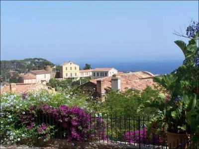 Comment s'appelle cette commune varoise ?