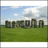 Cet ensemble de menhirs est situ  :