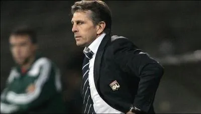 A l'OL, Claude Puel est parti pour cder la place ...
