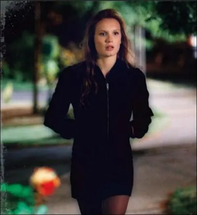 Elle obtient un rle principal particulirement remarqu par la critique dans le film 'Simon Werner a disparu... ' de Fabrice Gobert prsent lors du Festival de Cannes 2010.