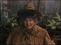 Comment s'appelle ce professeur ?