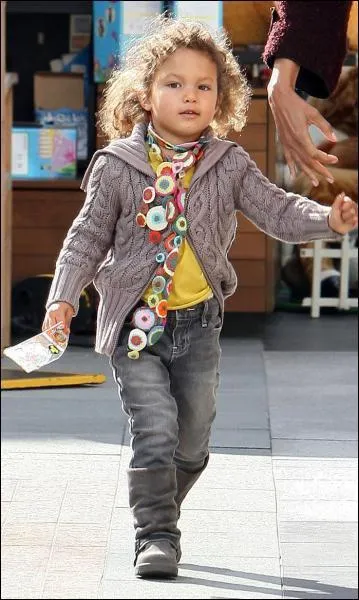 La petite Nahla est la fille de la sublime...