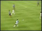 1993. match de championnat entre l'OM et le PSG. Qui marque d'un boulet de la tte ?