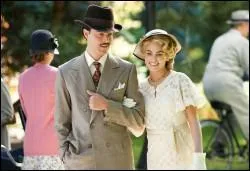 Depuis combien de temps Royce et Rosalie taient-ils fiancs ?