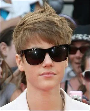 À qui Justin avait-il dit : "Get back in your cage" !