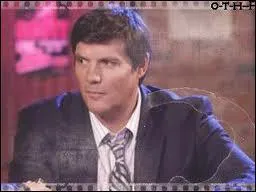 De qui est-il le pre ?