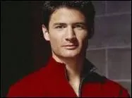 Avec qui est-il mari ?