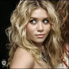 Avec qui Asley est-elle  l'affiche du film Sortilge ?