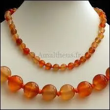 En quoi est fait ce collier ?