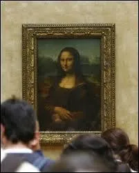 Le tableau a subi de nombreuses agressions. Quel rcipient lui a t lanc par un touriste russe en 2009 ?