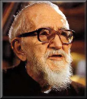 Religieux, intellectuel et ancien rsistant n le 5 aot 1912, fondateur de l'Association Emmas consacre  la construction d'abris pour les sans-logis, initiateur de 'l'insurrection de la bont'