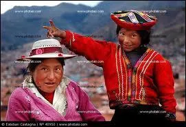 Chez nous, le cochon-dinde est un animal de compagnie, dans ce pays, c'est le plat national !