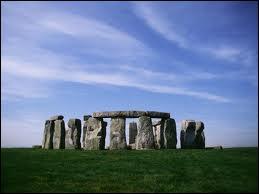O se trouve le clbre site de Stonehenge ?
