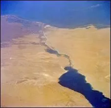 Le canal de Suez relie la mer Mditerrane  la mer Rouge, mais quand a-t-il t achev ?