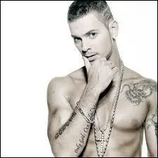 Quelle est cette star people ?