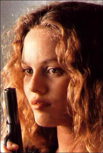 C'est Vanessa Paradis mais dans ce film de Jean Becker, elle s'appelle :