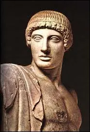 En quoi se changea Daphn, pour repousser les avances d'Apollon ?