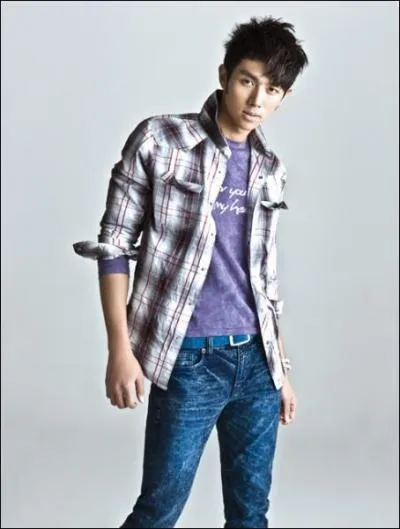 Qui est n le 11 mai 1987 ?