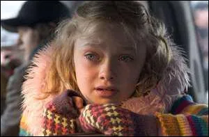 Avec quel c�l�bre acteur Dakota Fanning a-t-elle tourn� dans ' La Guerre des mondes ' ?