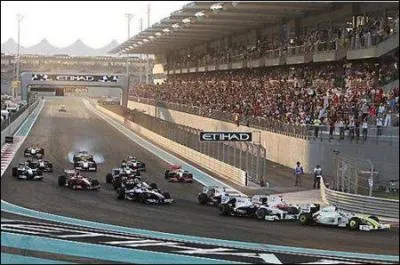 Vous tez passion de Formule 1, vous assistez au Grand Prix d'Abu Dhabi qui est la capitale ...