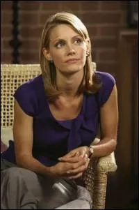 Avec qui Charlotte King entretient-elle une relation ?